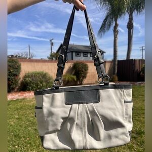 LIKE NEW Coach Gray/White Leather Women's Bag